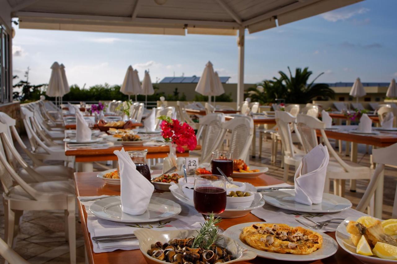 Rethymno Mare & Water Park Hotel Скалета Екстериор снимка